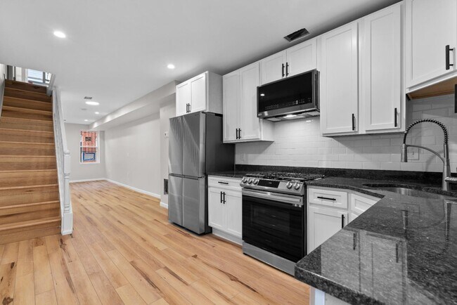 Foto del edificio - 15 N Bradford St