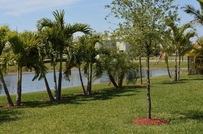 Building Photo - 2525 Vicara Court