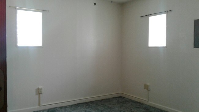 Building Photo - 1207 E Canby St