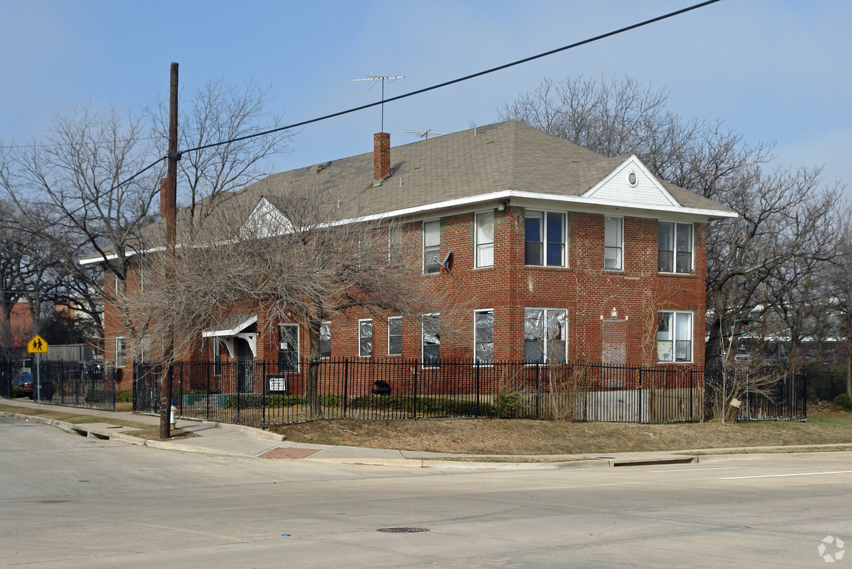 Primary Photo - Downtownview Apartments