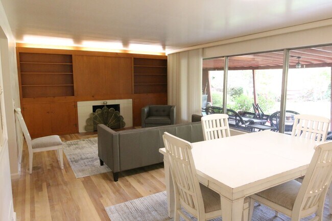 Foto del edificio - Lovely Home For Rent In Orem, UT