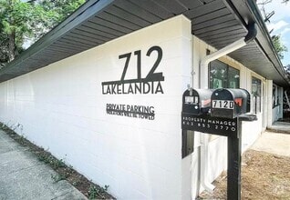 Building Photo - 712 Angelina Ln