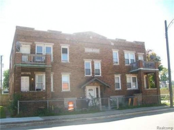 Primary Photo - 8863 Chamberlain St