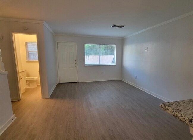 Foto del edificio - 806 Danna St