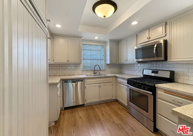 Building Photo - 26758 Claudette St