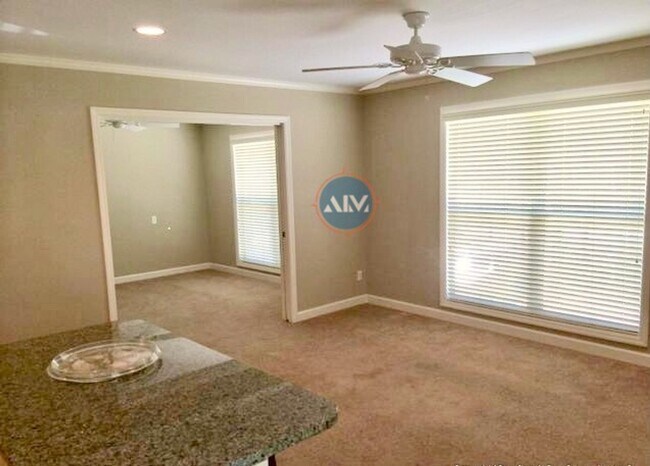 Foto del edificio - Top-Floor South End Villa Near Coligny Beach- Available Now!