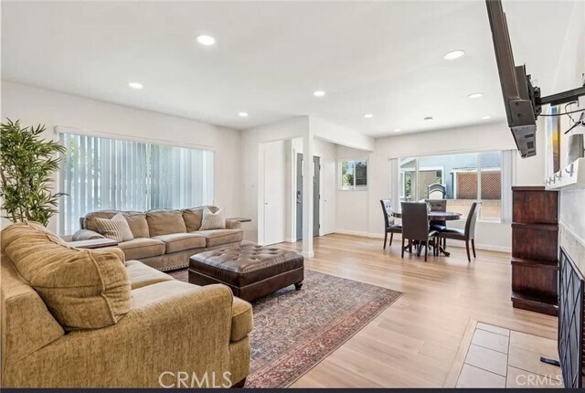 Building Photo - 5340 E Mezzanine Way