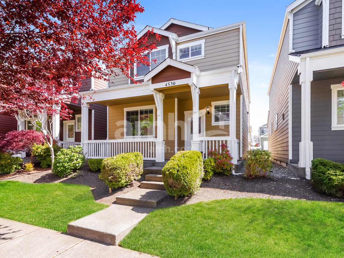 Foto principal - 4530 Edgewater Blvd NE
