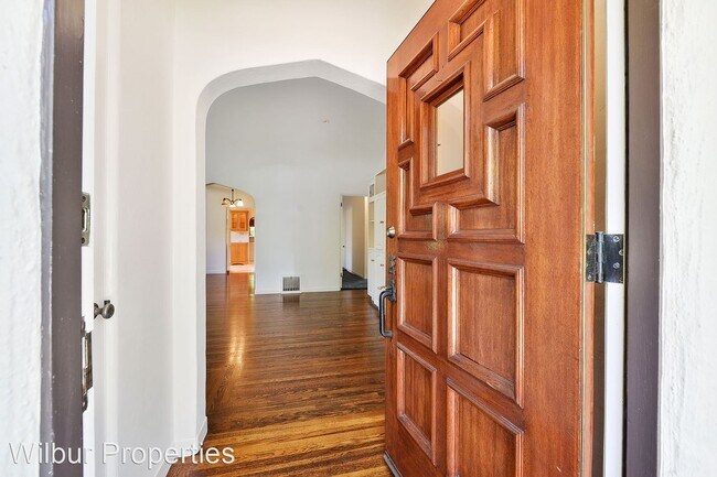 Foto del edificio - 3 br, 1.5 bath House - 1020 Guinda Street