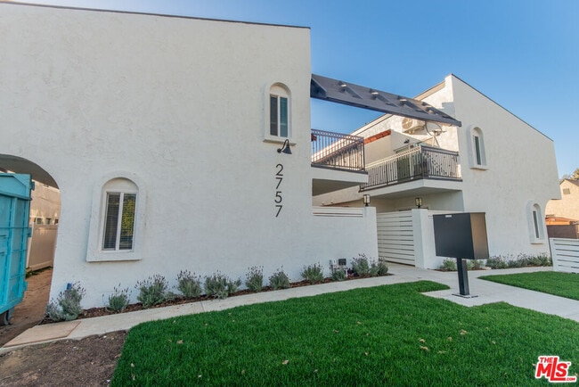 Building Photo - 2757 Andreo Ave