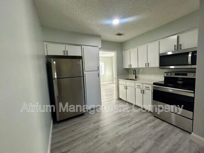 Foto del edificio - 5305 N Boulevard