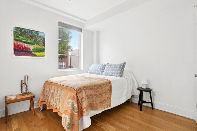 Foto del edificio - 594 Marcy Ave