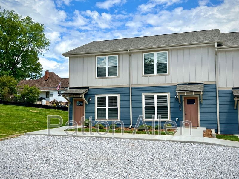 Foto principal - 21 Catawba Valley Ct