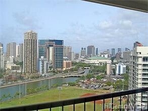 Building Photo - 2333 Kapiolani Blvd