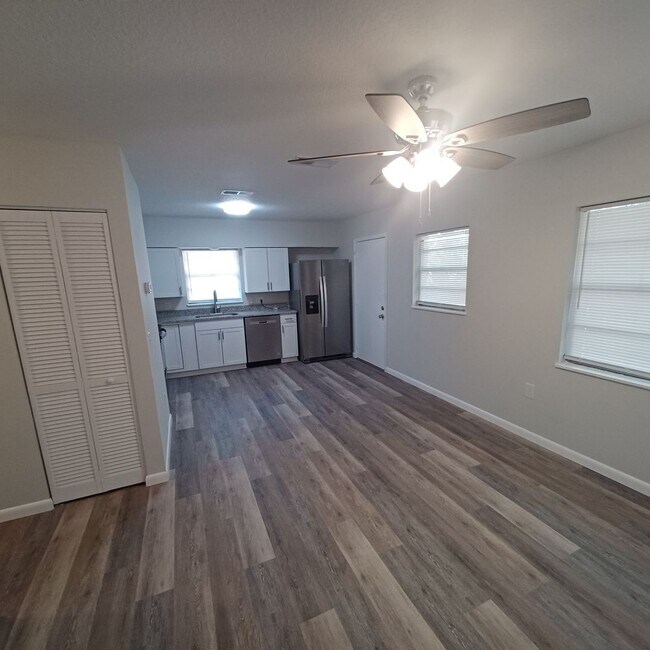 Foto del edificio - Small town 2 BR 1 BA home in Baldwin