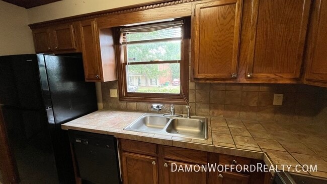 Building Photo - 941 Glastonbury Cir
