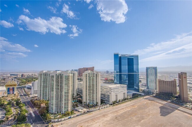 Foto del edificio - 222 Karen Ave