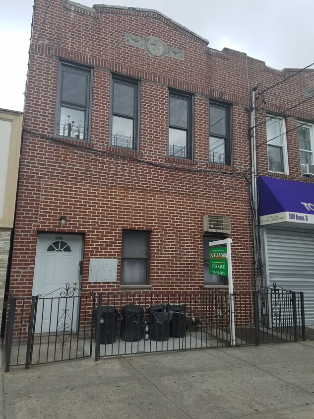 Primary Photo - 5205 Avenue D