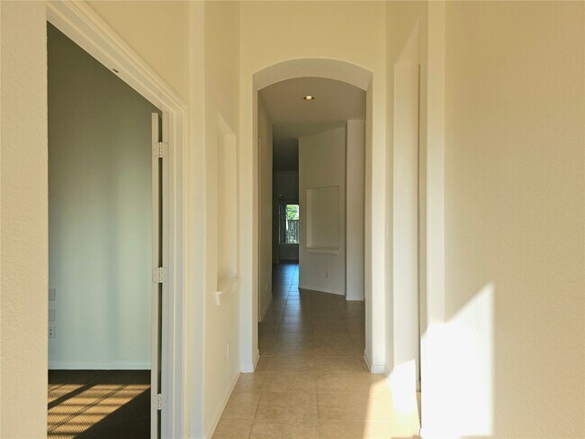 Foto del edificio - 22106 Flashing Ridge Dr