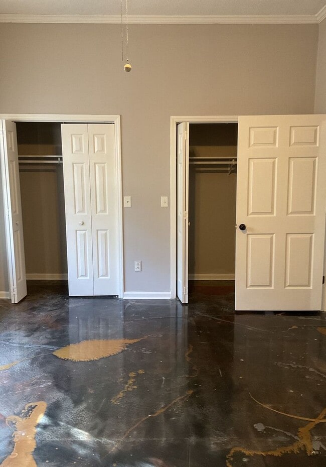 Building Photo - Coming Soon !  One Bedroom apartment in Ga...
