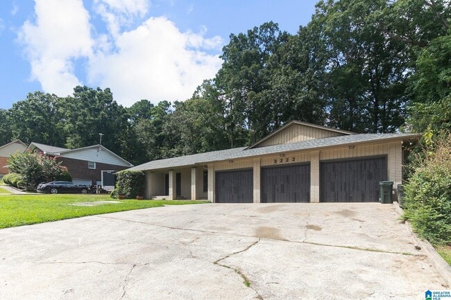 Building Photo - 3222 Tyrol Ln