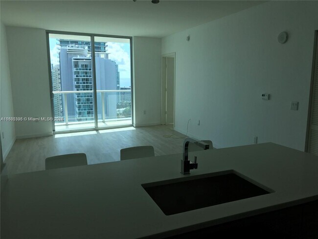 Foto del edificio - 1100S S Miami Ave