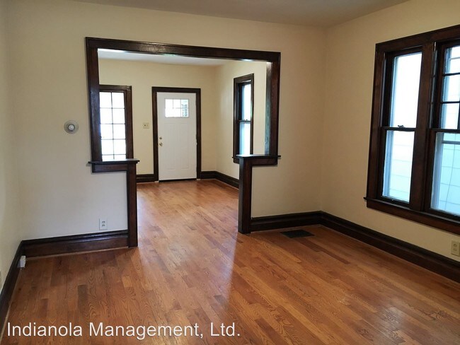 Foto del edificio - 431-433 E Tompkins St