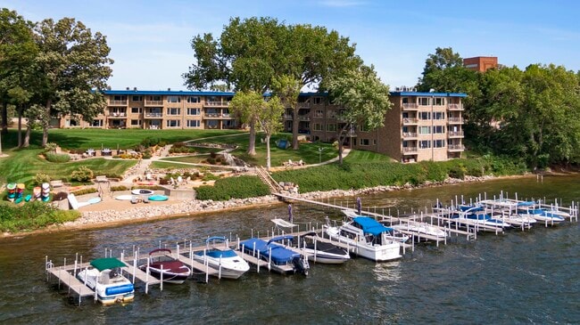 Building Photo - Minnetonka Edgewater Apartments and Boat Slips