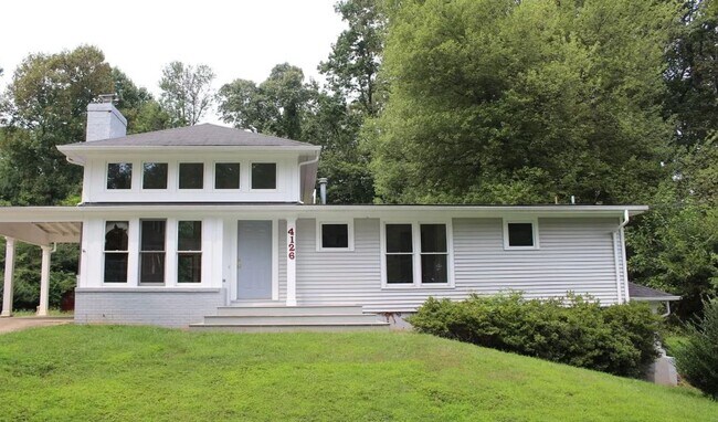 Building Photo - 4126 Maple Ave
