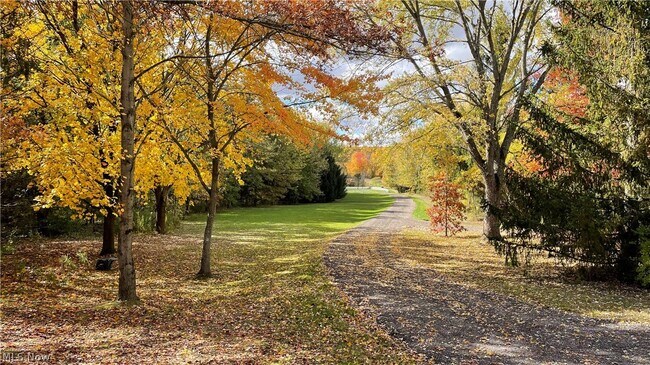 Foto del edificio - 6155 Beach Rd