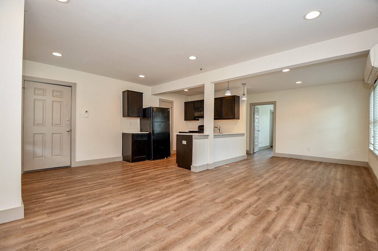 Foto principal - 1011 Enid St