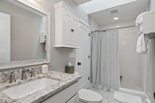 Foto del edificio - 419 S 3rd St W