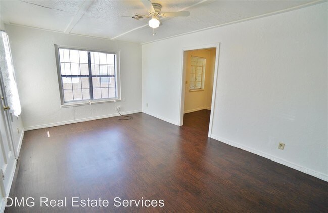 Building Photo - 1113-1115 Arkansas St
