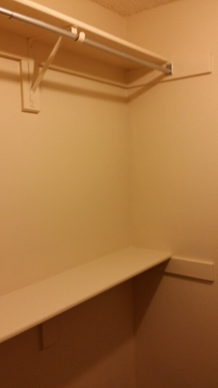 Foto del edificio - 17000 E Ford Dr