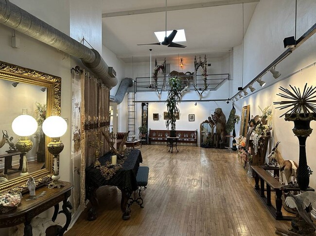 Foto del edificio - 706 W Pennway St