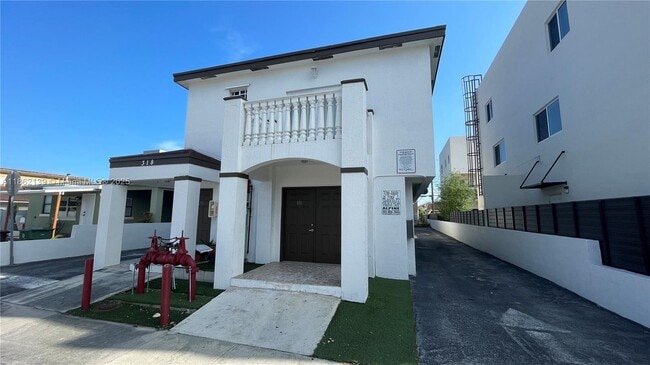 Foto del edificio - 318 E 6th St