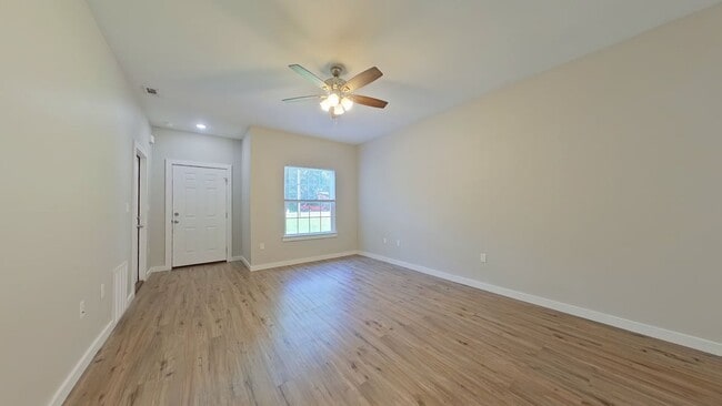 Building Photo - 605 Williams Ave