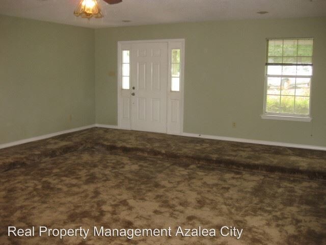 Building Photo - 3 br, 2 bath House - 7941 Hilltop St