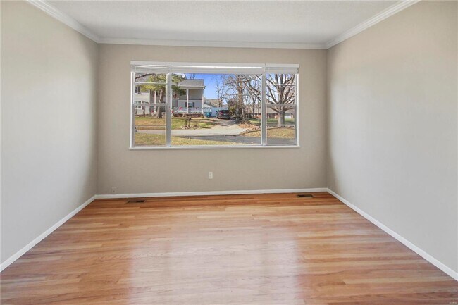 Building Photo - 222 Pleasant Grove Ave