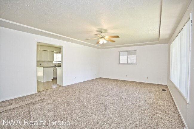 Building Photo - 3 br, 1.5 bath House - 304 NW 4th Street