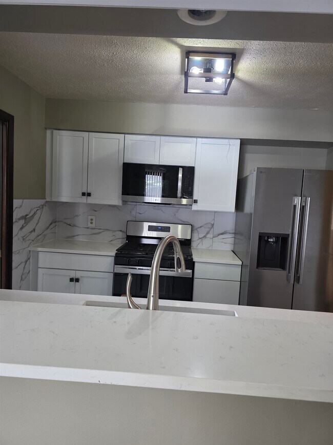 Foto del edificio - 809 Nassau Pkwy