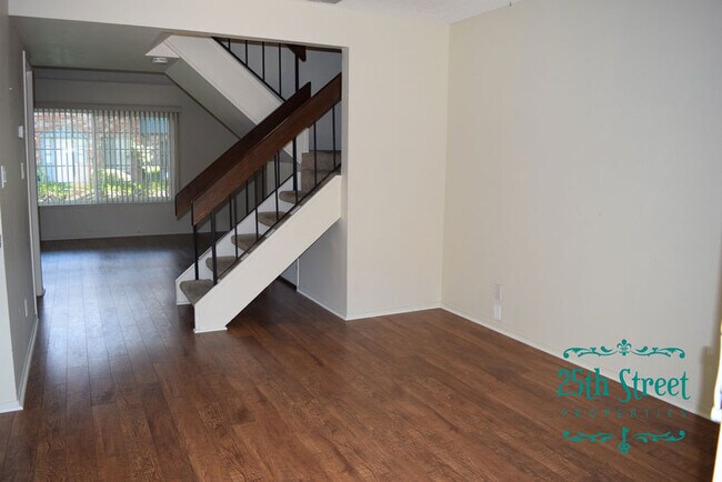 Foto del edificio - 5219 Gibbons Dr