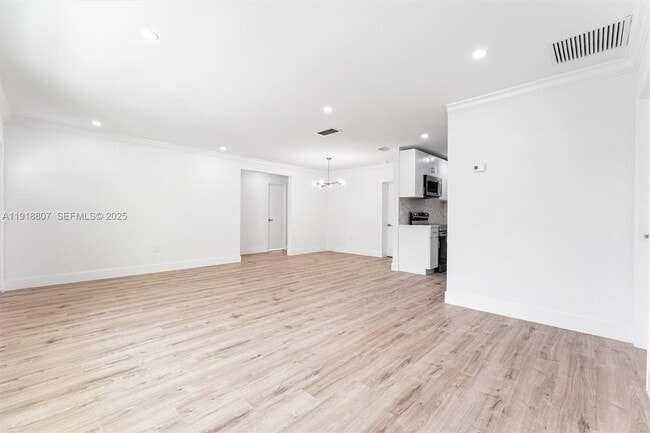 Foto del edificio - 9720 NW 24th Pl