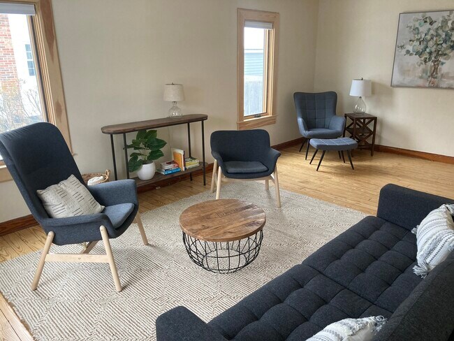 Living Room (reverse view) - 72 West Rd