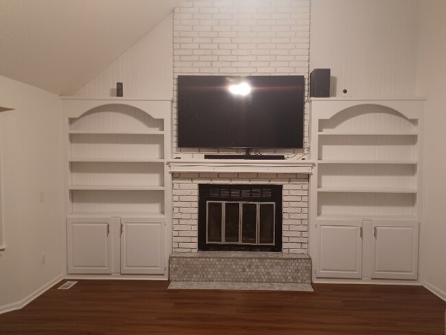 Building Photo - 14808 S Saddletree Ln