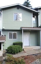 Building Photo - 2241 SE Moritz Way