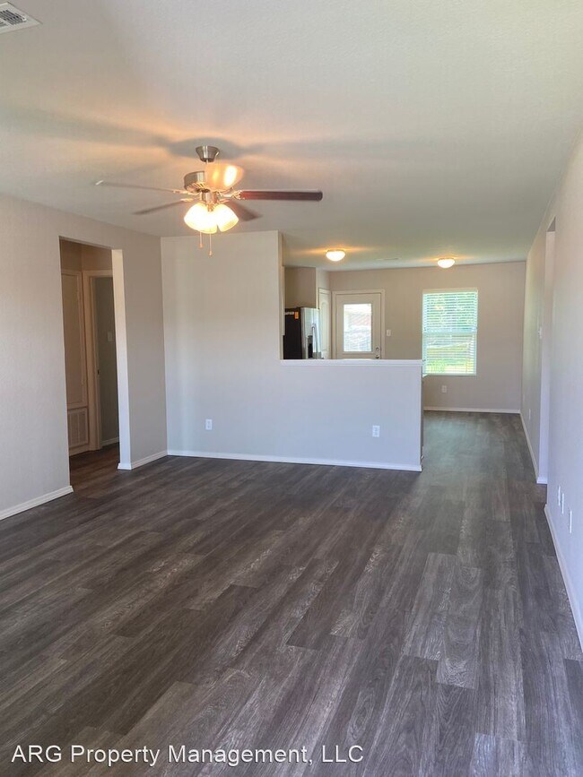 Building Photo - 3 br, 2 bath House - 1655 Raden Street