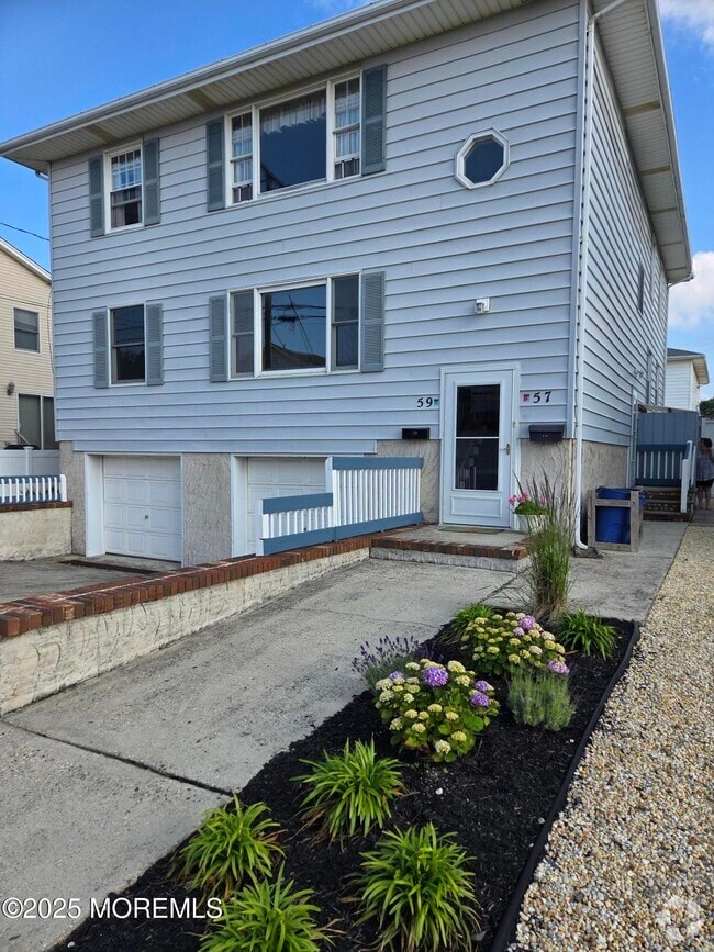 Building Photo - 59 K St