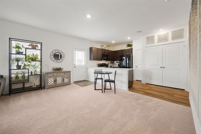 Foto del edificio - 257 Muscovy Dr