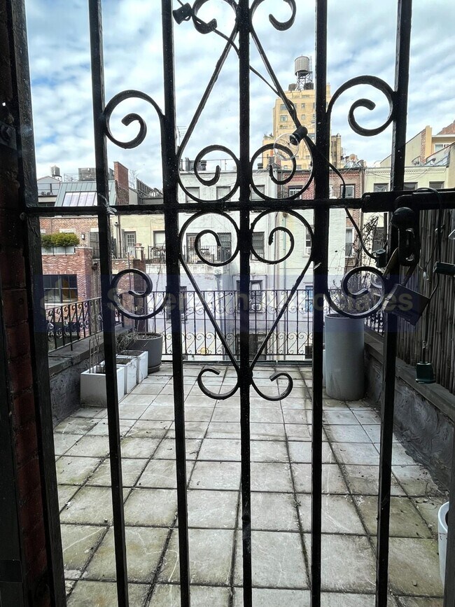 Building Photo - 49 West 84th Street